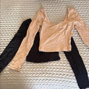 BUNDLE Lululemon Long-Sleeve v neck Tops  - Nude / Black